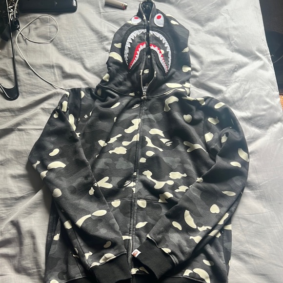 bape hoodie